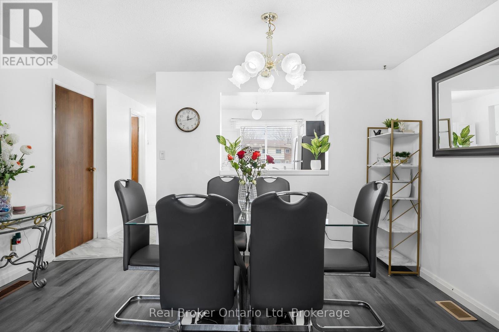 8 - 5982 Dunn Street, Niagara Falls, Ontario L2G 7J9 - Photo 11 - X12742956