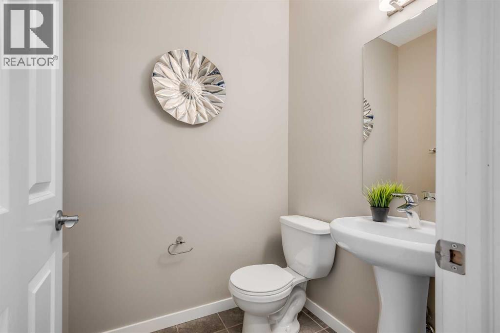 69 Skyview Point Common Ne, Calgary, Alberta  T3N 0H1 - Photo 11 - A2278090