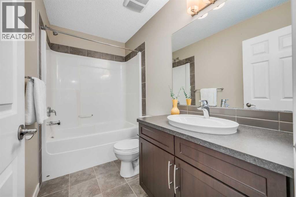 69 Skyview Point Common Ne, Calgary, Alberta  T3N 0H1 - Photo 25 - A2278090