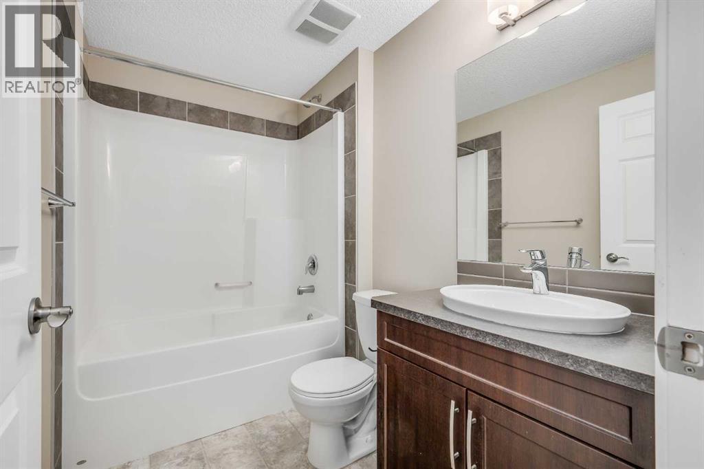 69 Skyview Point Common Ne, Calgary, Alberta  T3N 0H1 - Photo 34 - A2278090