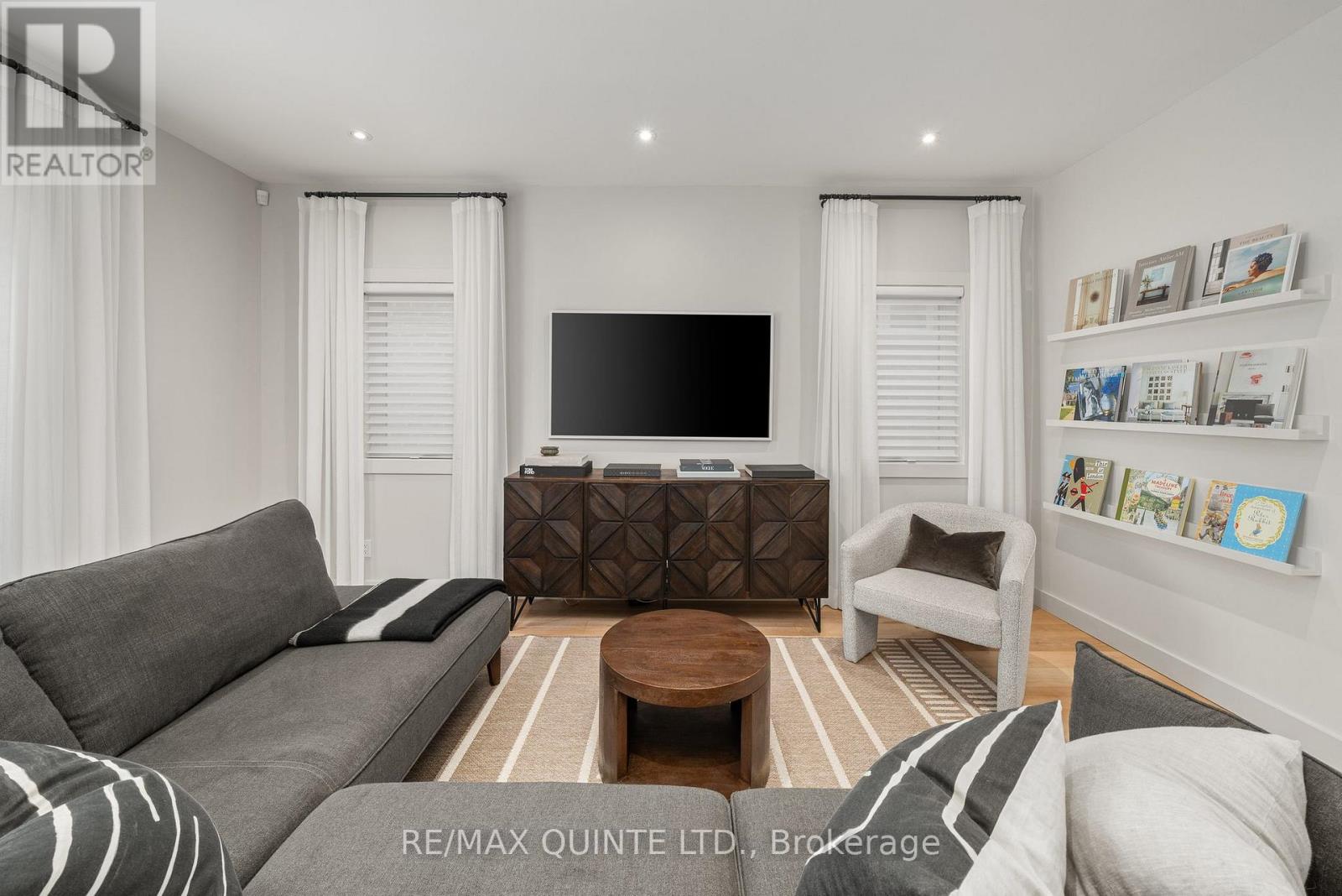 14 Cypress Drive, Belleville (Thurlow Ward), Ontario  K8N 0J6 - Photo 13 - X12743002