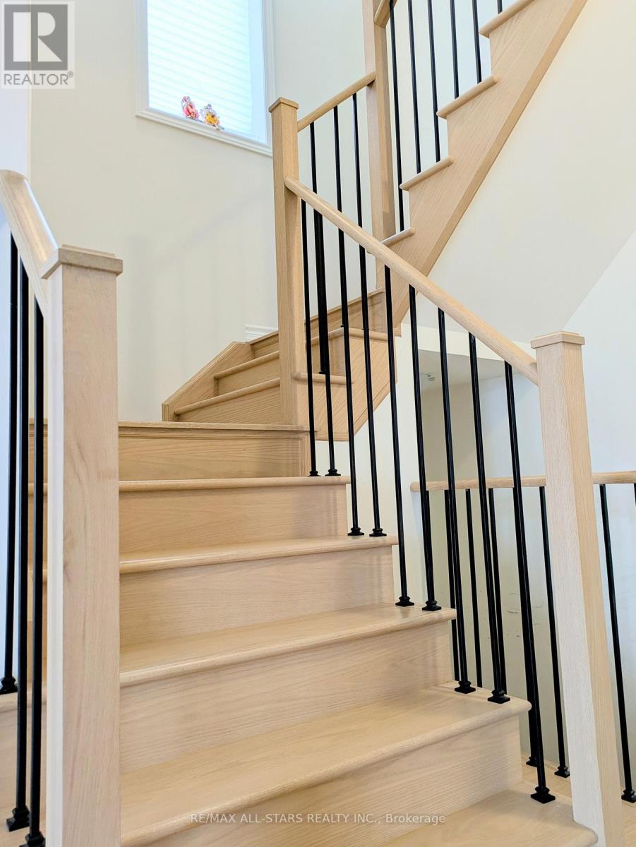 22 Hennessey Crescent, Kawartha Lakes, Ontario  K9V 0P3 - Photo 12 - X12743072