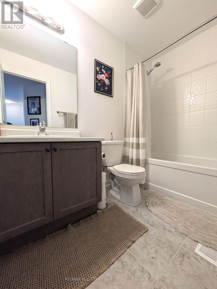 22 Hennessey Crescent, Kawartha Lakes, Ontario  K9V 0P3 - Photo 19 - X12743072