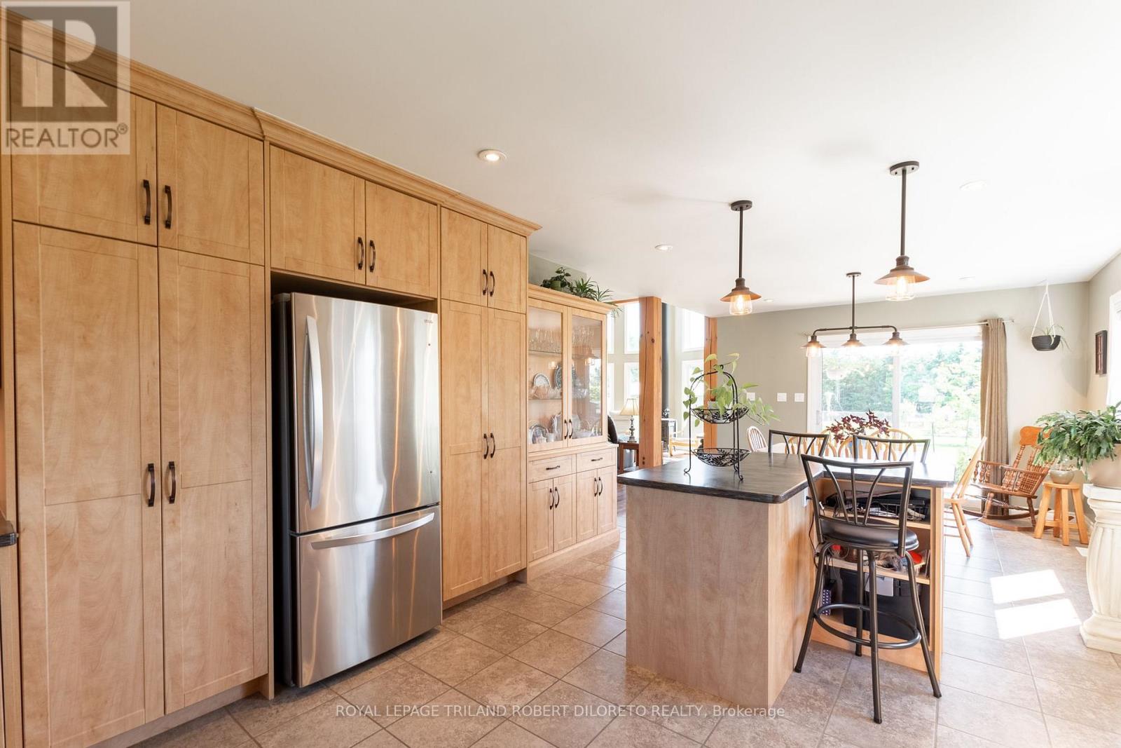 22910 Highbury Avenue N, Middlesex Centre, Ontario  N0M 2A0 - Photo 17 - X12742988