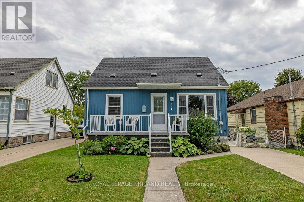 179 Forest Avenue, St. Thomas, Ontario  N5R 2K3 - Photo 2 - X12743096