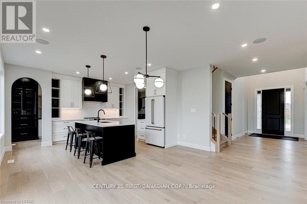 129 Aspen Circle, Thames Centre, Ontario  N0M 2P0 - Photo 13 - X12743116