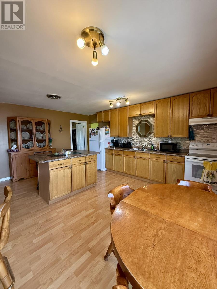 1216 Hwy 584, Geraldton, Ontario  P0T 1M0 - Photo 7 - TB252594