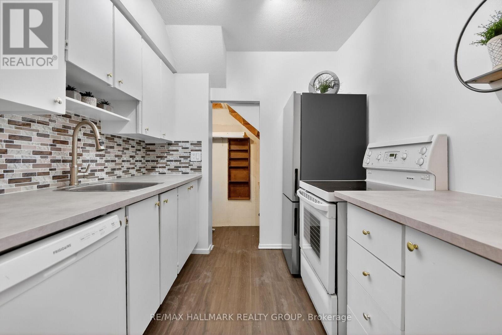 15 - 2640 Draper Avenue, Ottawa, Ontario  K2H 8V3 - Photo 17 - X12742926