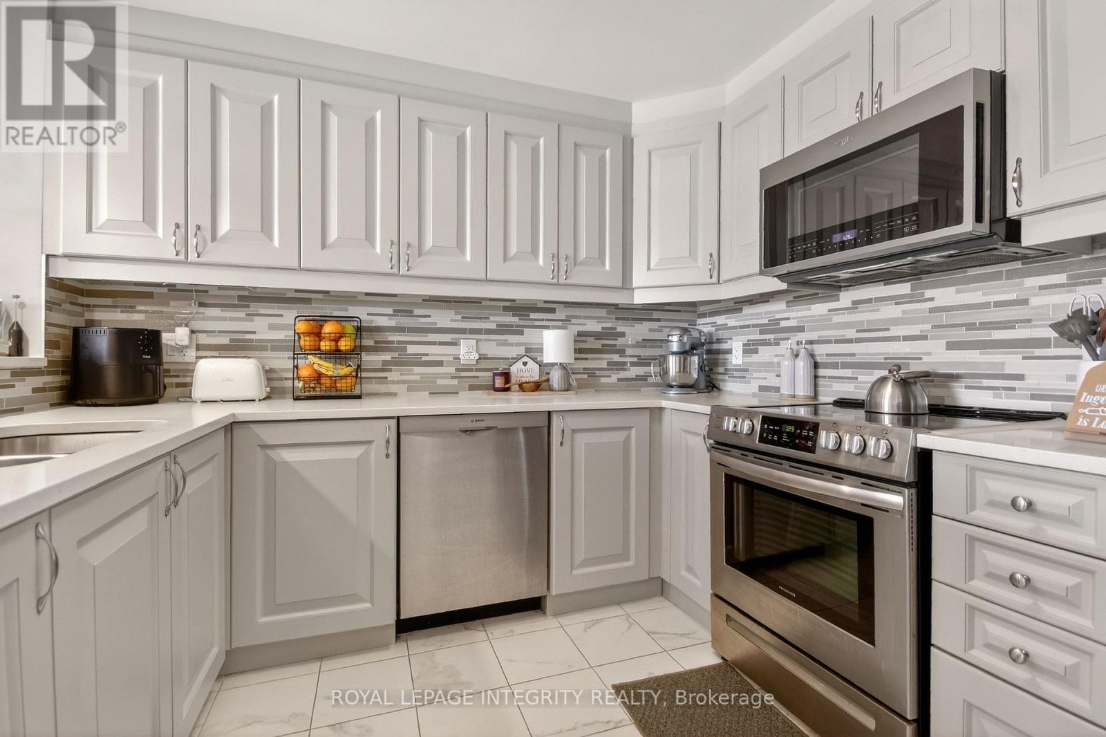 64 Feathertop Lane, Ottawa, Ontario  K2V 0K7 - Photo 8 - X12742964