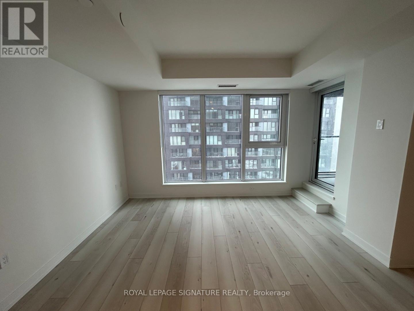 906 - 1 Quarrington Lane, Toronto, Ontario  M3C 0S4 - Photo 6 - C12742908