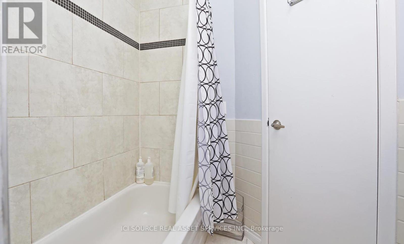 2 - 224 Jones Avenue, Toronto, Ontario  M4M 3A3 - Photo 7 - E12742600