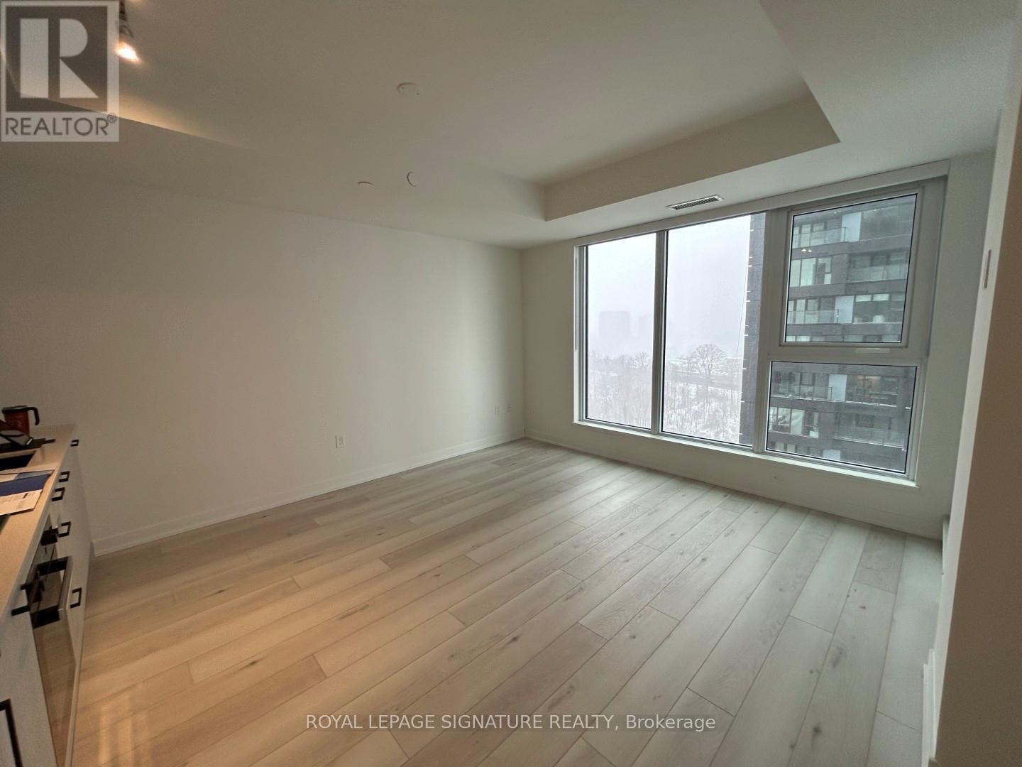 906 - 1 Quarrington Lane, Toronto, Ontario  M3C 0S4 - Photo 5 - C12742908