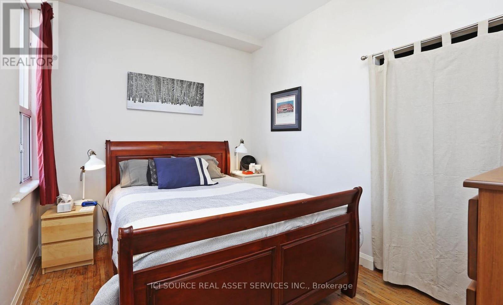 2 - 224 Jones Avenue, Toronto, Ontario  M4M 3A3 - Photo 4 - E12742600