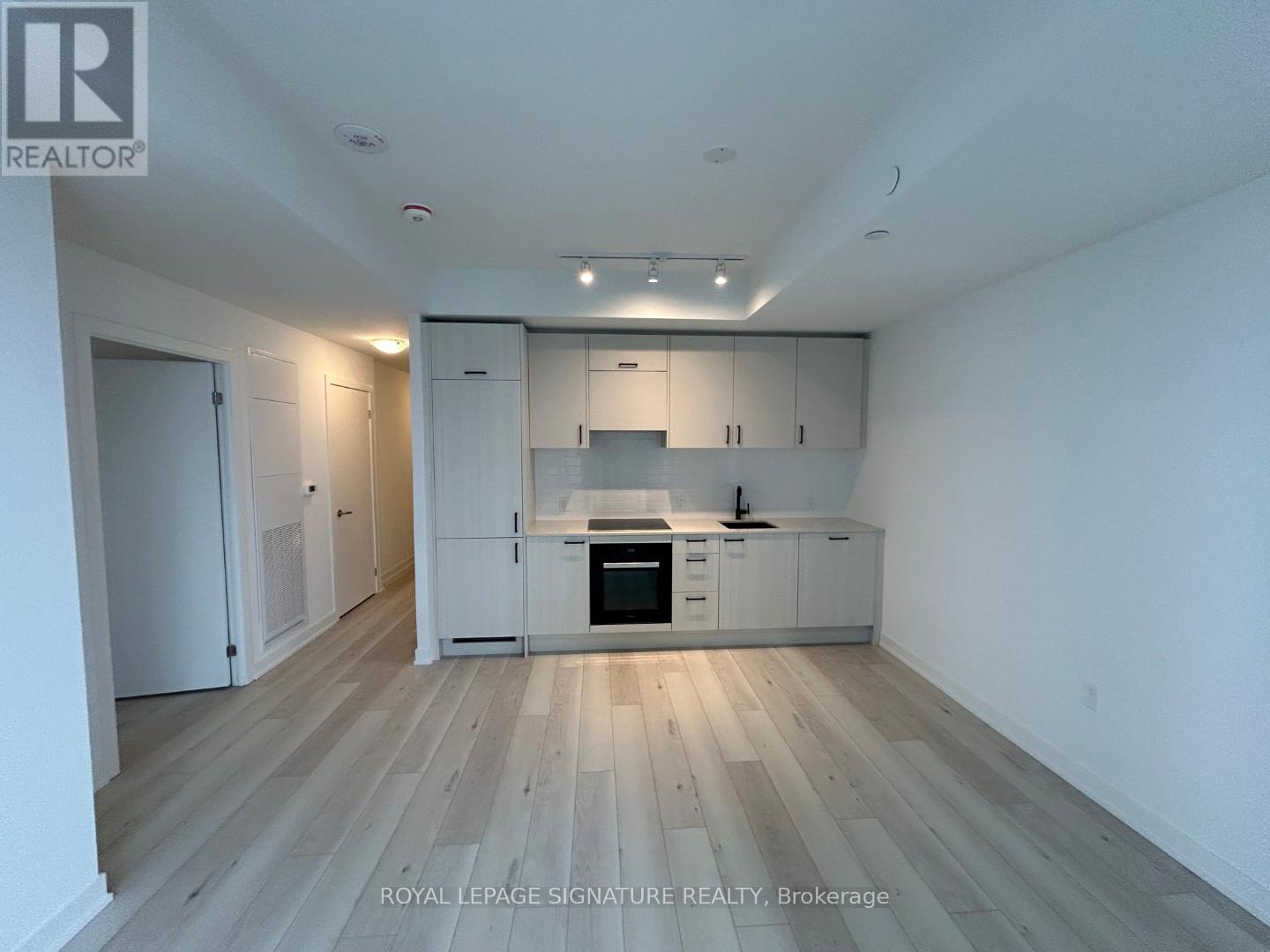 906 - 1 Quarrington Lane, Toronto, Ontario  M3C 0S4 - Photo 7 - C12742908