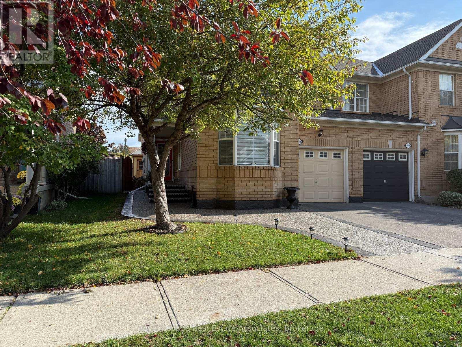 1546 Harwood Drive, Milton, Ontario  L9T 5K3 - Photo 2 - W12725296