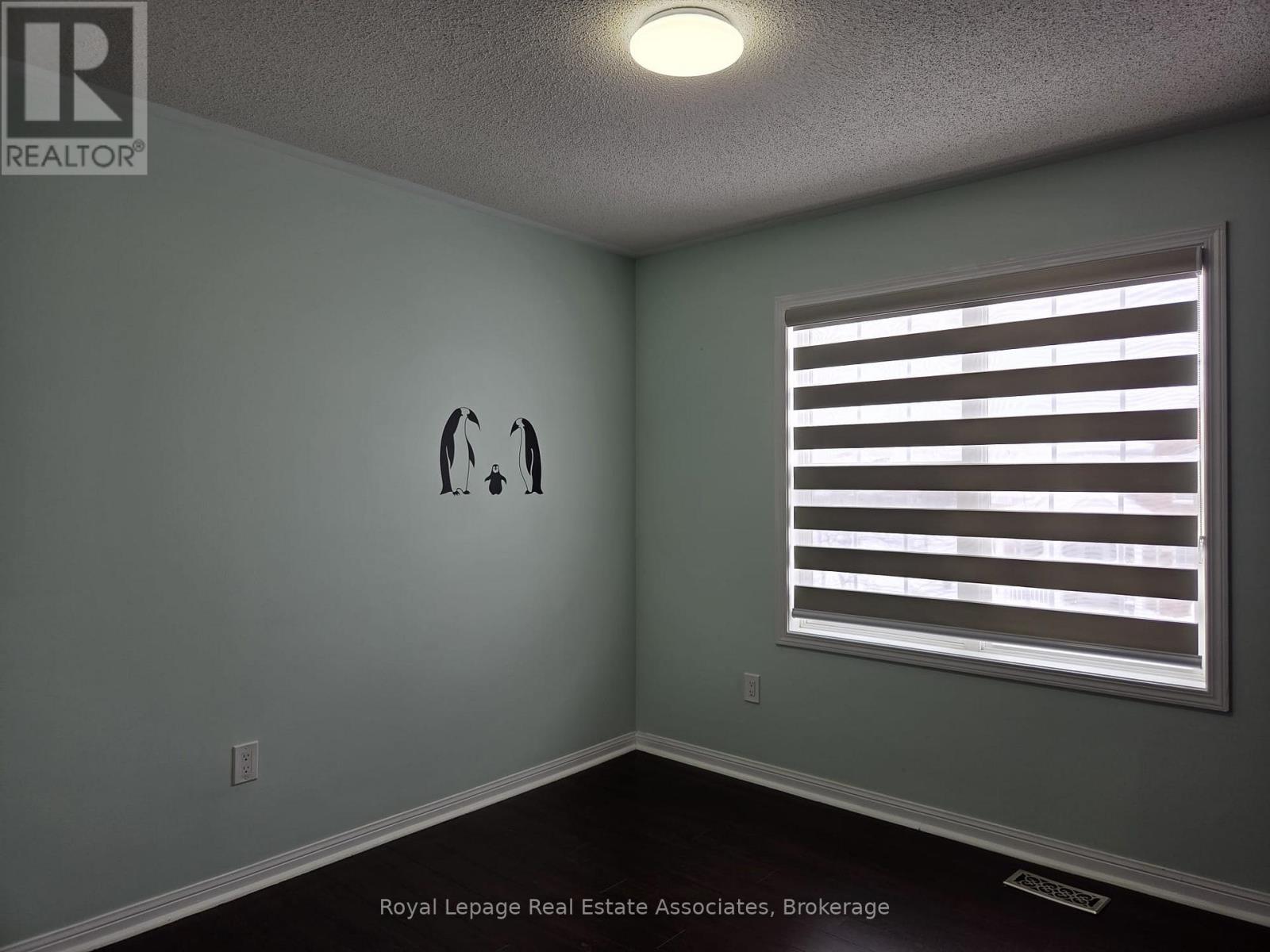 1546 Harwood Drive, Milton, Ontario  L9T 5K3 - Photo 23 - W12725296