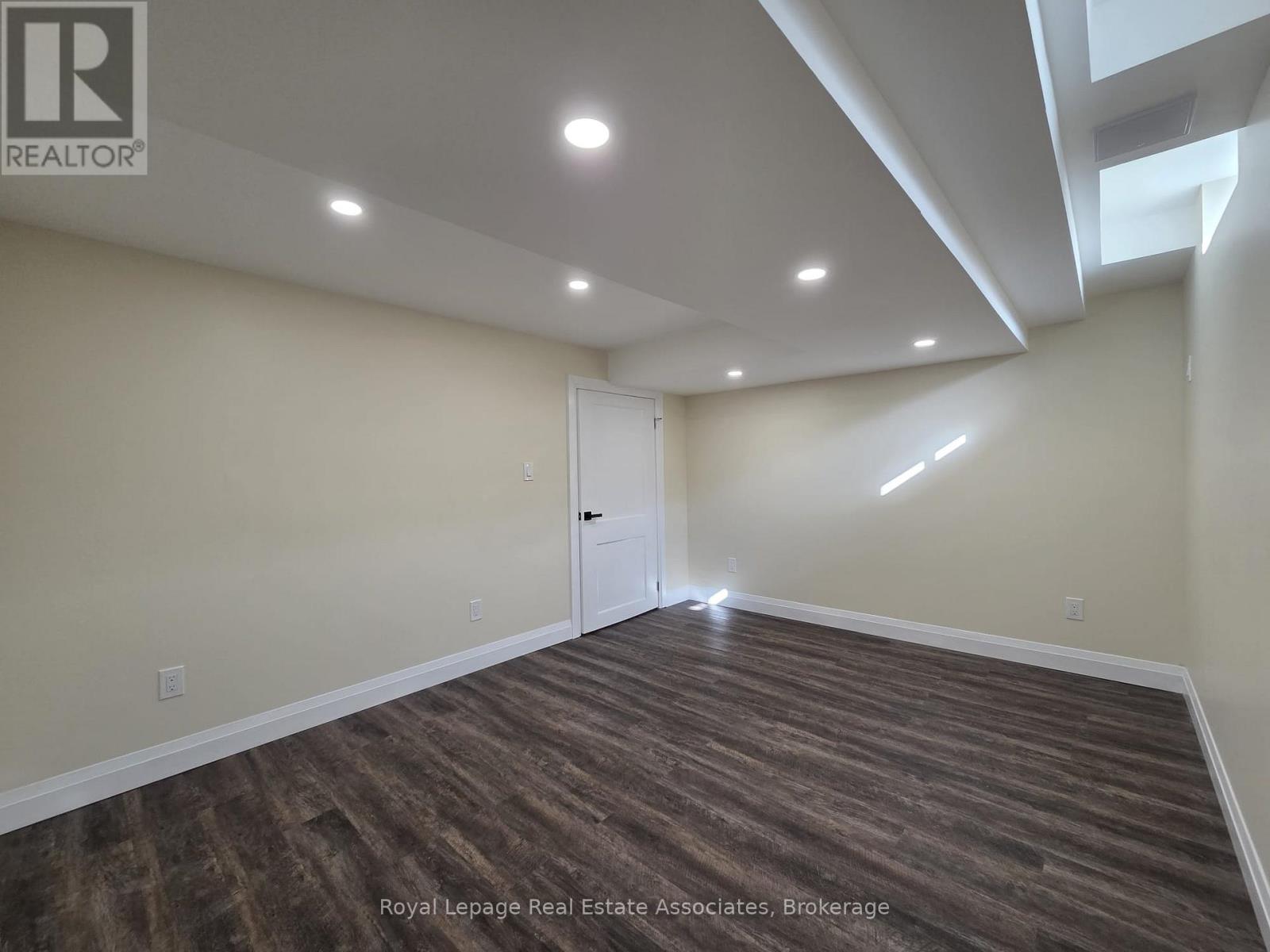 1546 Harwood Drive, Milton, Ontario  L9T 5K3 - Photo 36 - W12725296