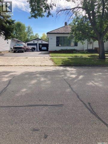 113 4th Avenue Sw, Ituna, Saskatchewan  S0A 1N0 - Photo 3 - SK020461