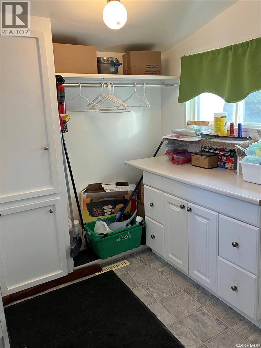 113 4th Avenue Sw, Ituna, Saskatchewan  S0A 1N0 - Photo 30 - SK020461