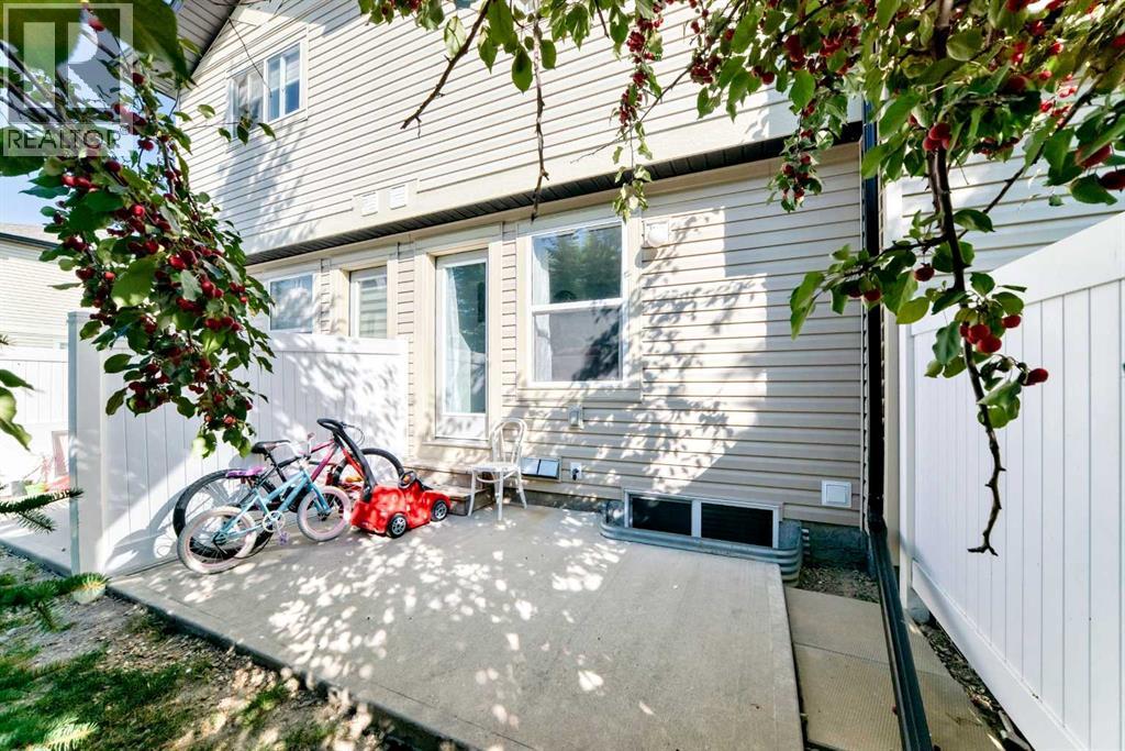 115 Saddlebrook Point Ne, Calgary, Alberta  T3J 0K3 - Photo 12 - A2258442