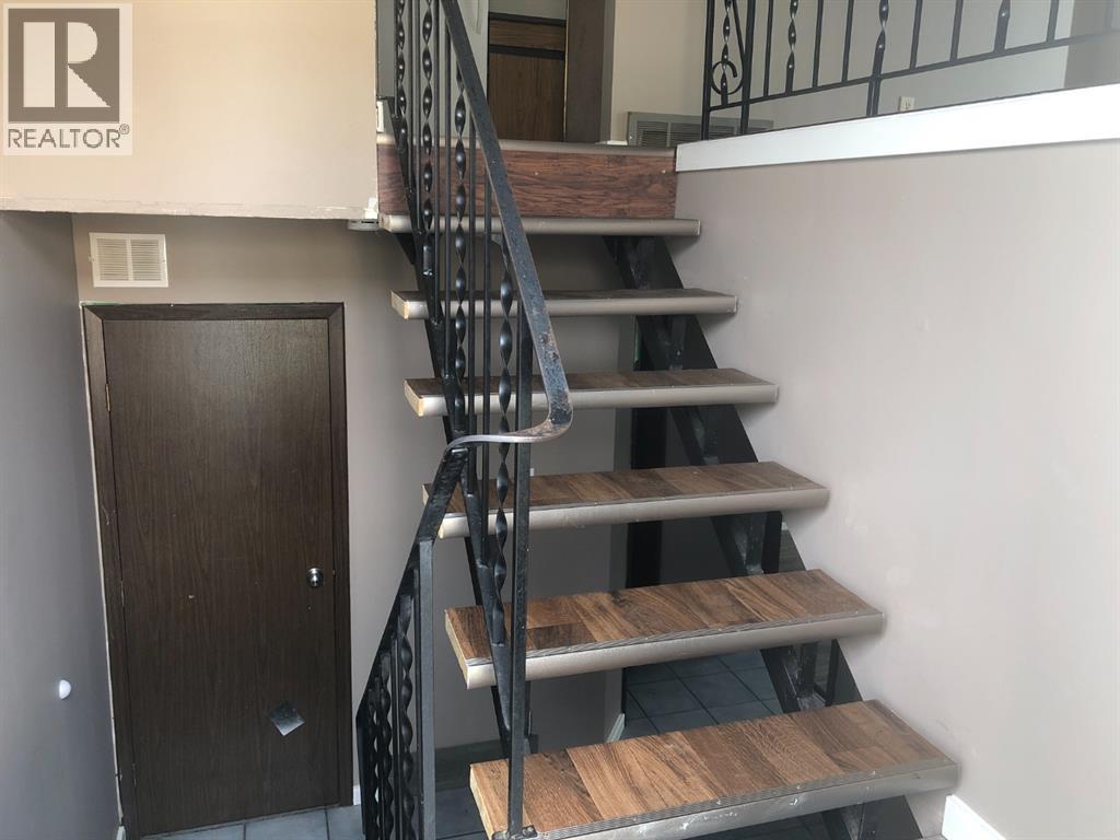 1905 23 Street N, Lethbridge, Alberta  T1H 4K3 - Photo 14 - A2257570