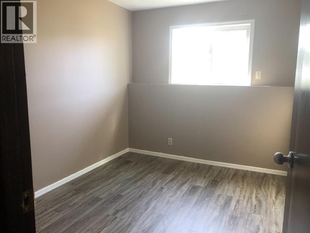 1905 23 Street N, Lethbridge, Alberta  T1H 4K3 - Photo 10 - A2257570