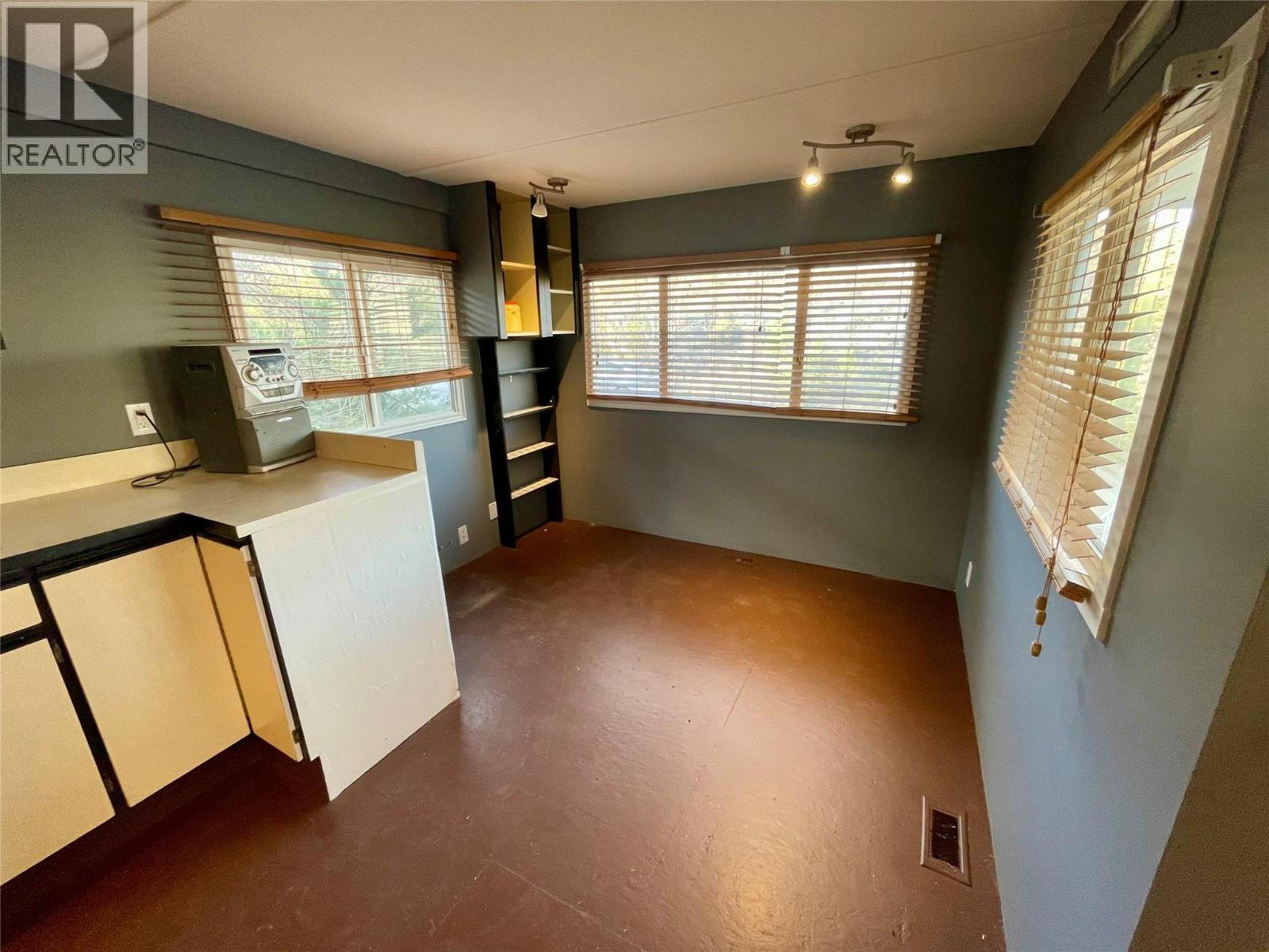 4395 Trans Canada E Highway Unit# 32, Kamloops, British Columbia V2C 4S4 - Photo 7 - 10374100