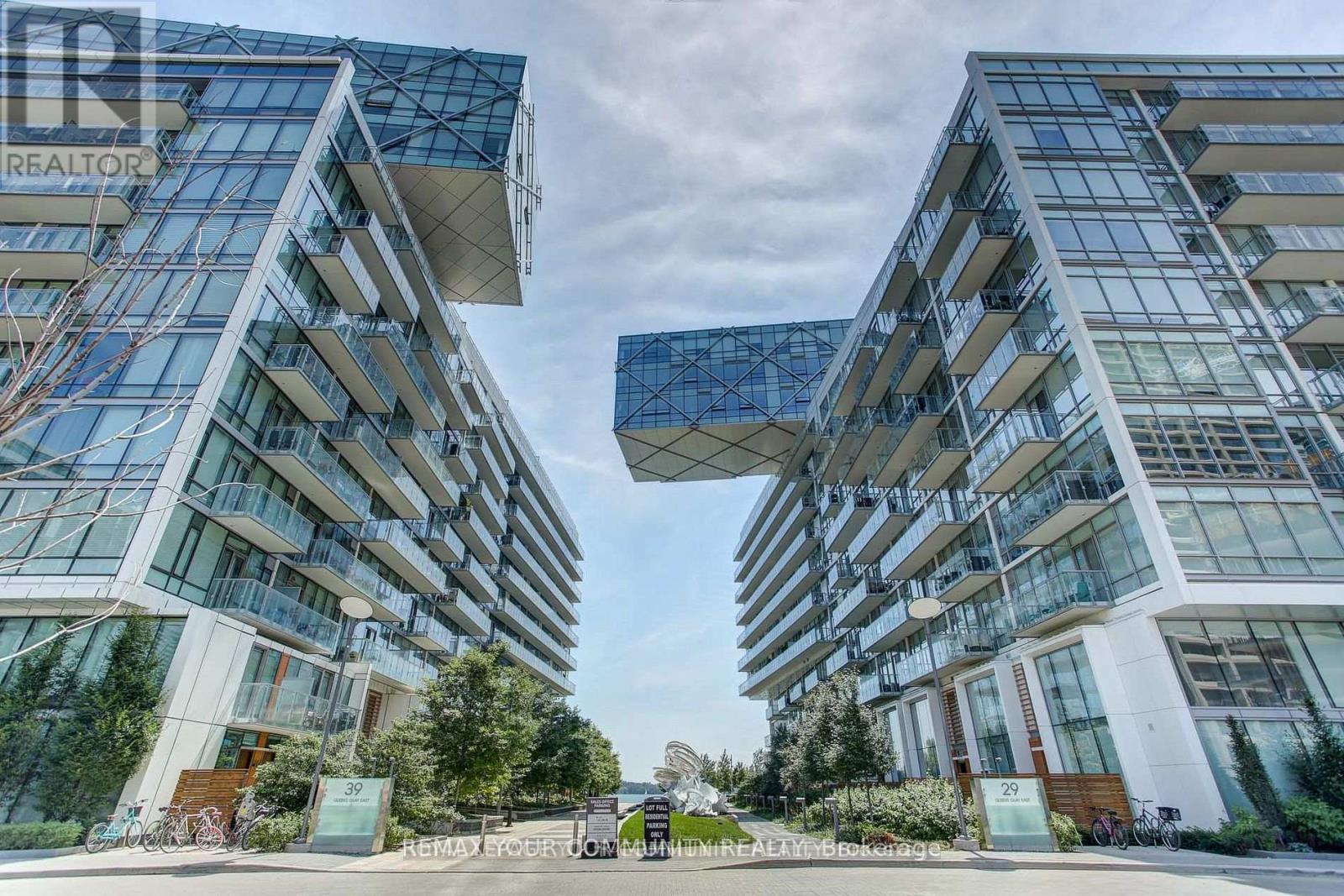 1109 - 39 Queens Quay E, Toronto, Ontario  M5E 0A5 - Photo 2 - C12742950