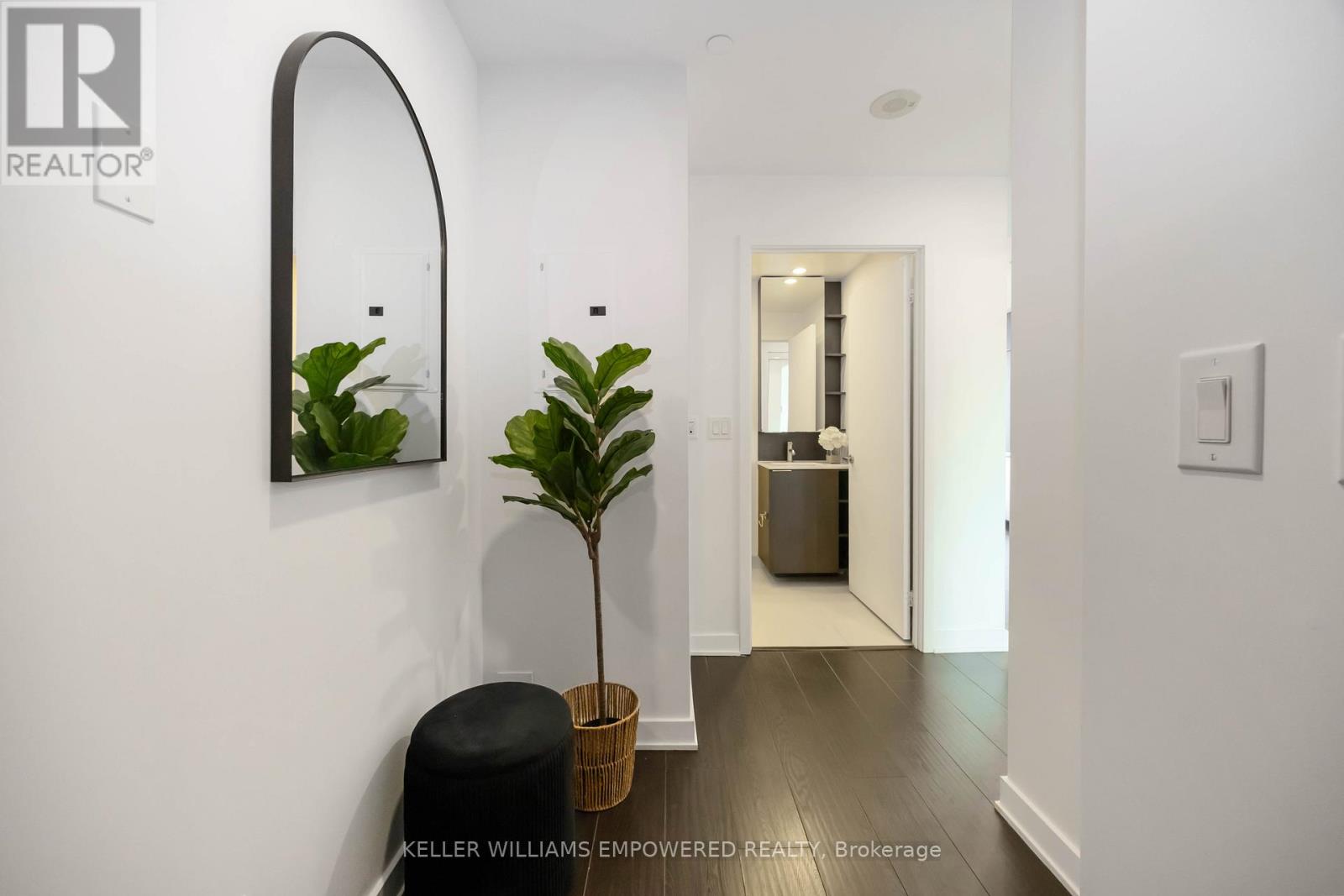 1005 - 170 Sumach Street, Toronto, Ontario  M5A 0C3 - Photo 8 - C12742968