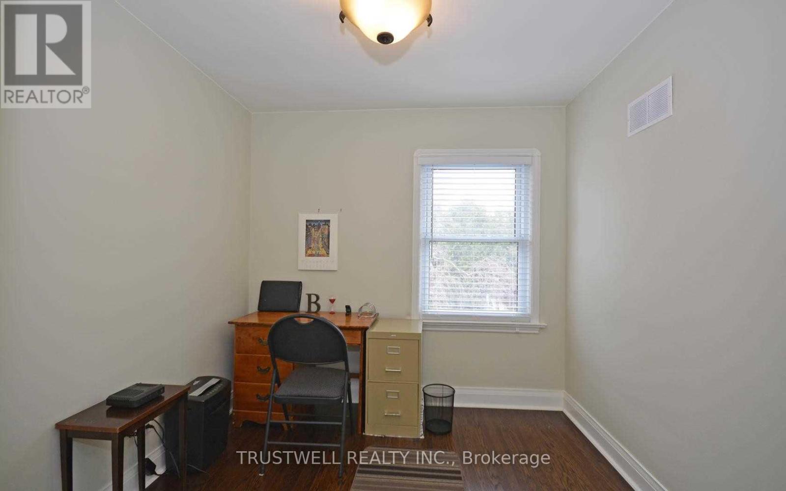 326 Rumsey Road, Toronto, Ontario  M4G 1R5 - Photo 12 - C12743100