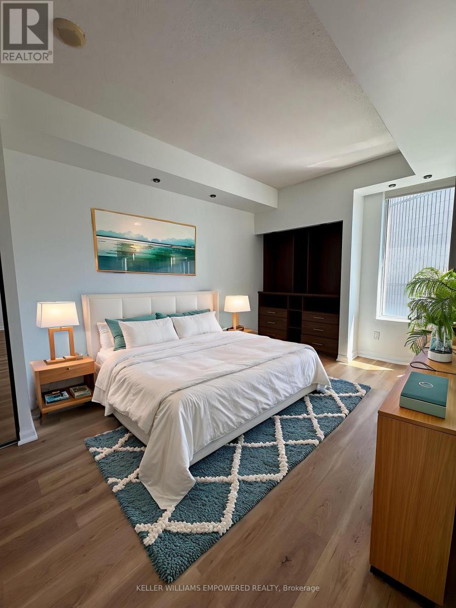 1708 - 111 Elizabeth Street, Toronto, Ontario  M5G 1P7 - Photo 15 - C12743102