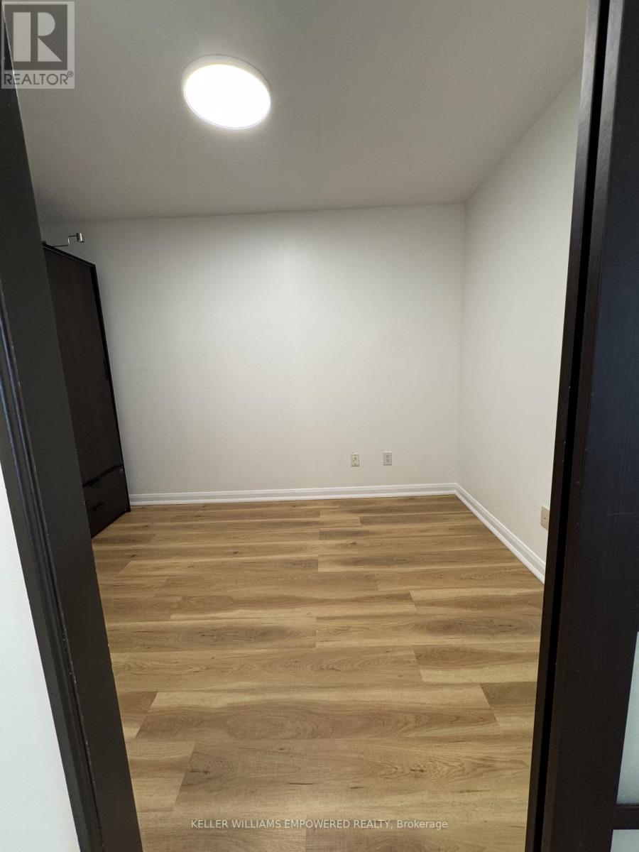 1708 - 111 Elizabeth Street, Toronto, Ontario  M5G 1P7 - Photo 16 - C12743102