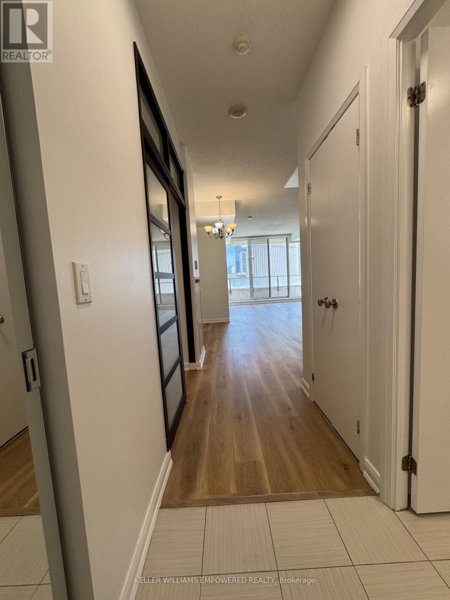 1708 - 111 Elizabeth Street, Toronto, Ontario  M5G 1P7 - Photo 9 - C12743102