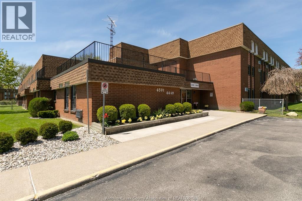 MLS# 26002227: 6523 THORNBERRY Unit# 331, Windsor, Canada