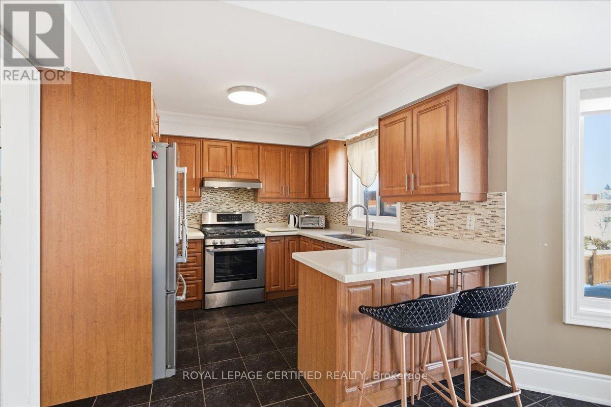 154 Country Lane, Barrie (Painswick South), Ontario  L4N 0N1 - Photo 11 - S12743012