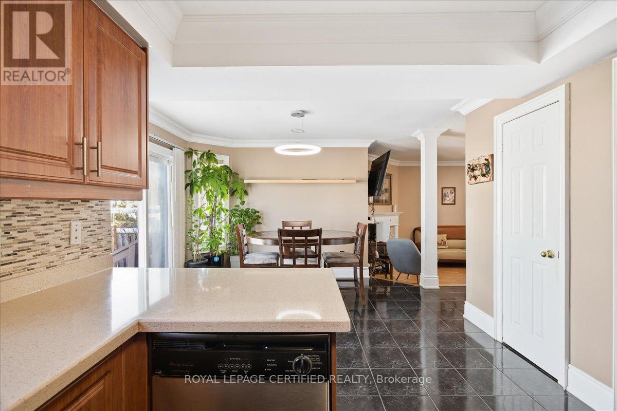 154 Country Lane, Barrie (Painswick South), Ontario  L4N 0N1 - Photo 17 - S12743012