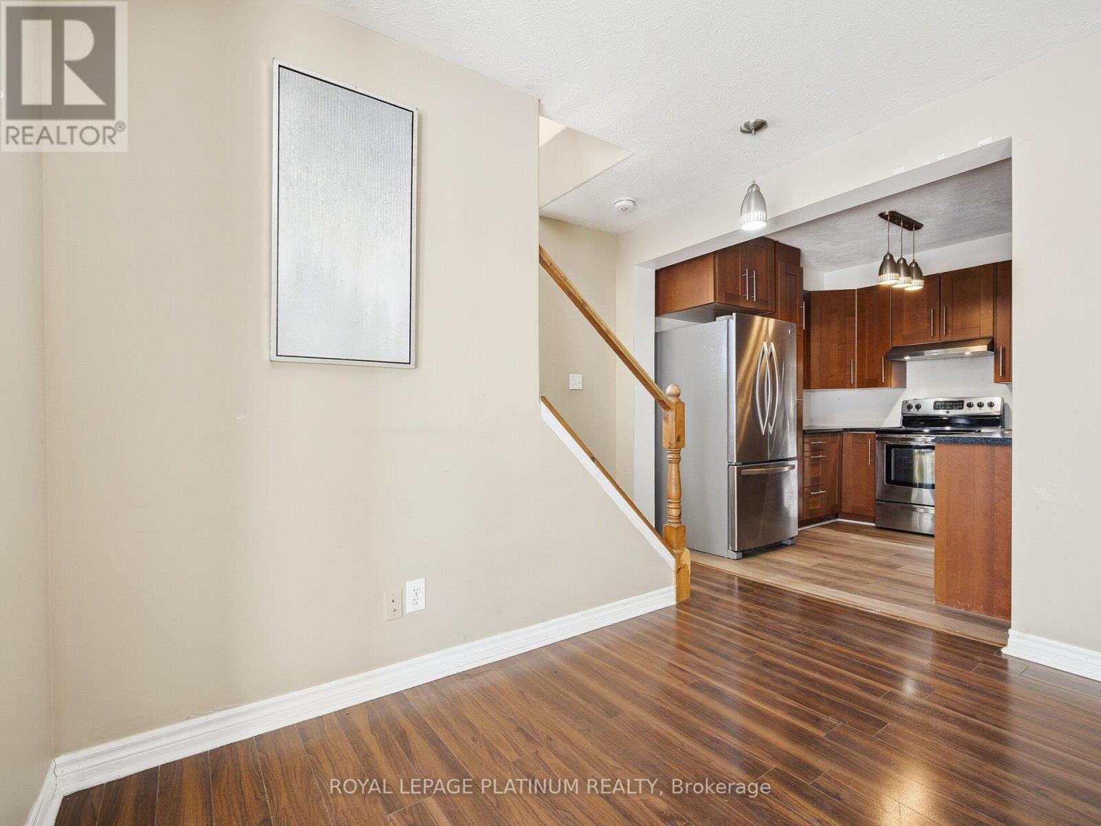 33 Campbell Drive, Brampton, Ontario  L6X 2H8 - Photo 13 - W12742516