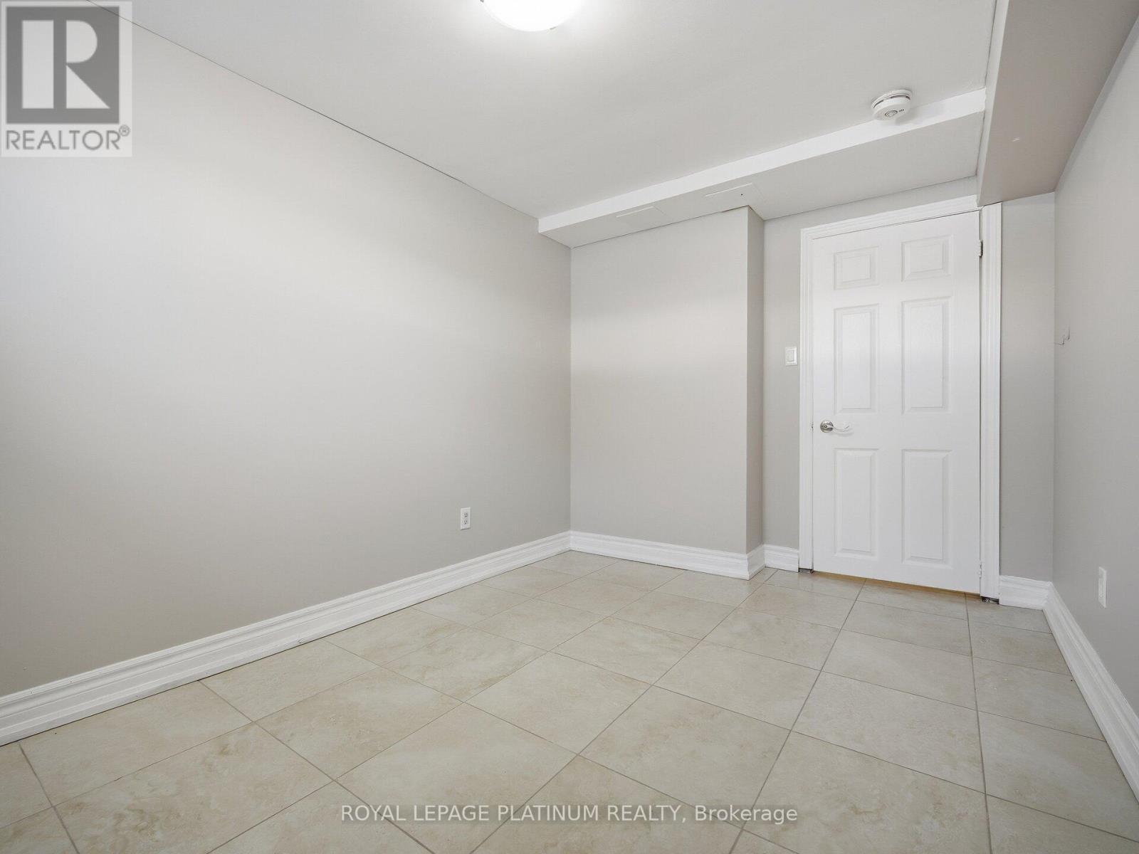 33 Campbell Drive, Brampton, Ontario  L6X 2H8 - Photo 28 - W12742516