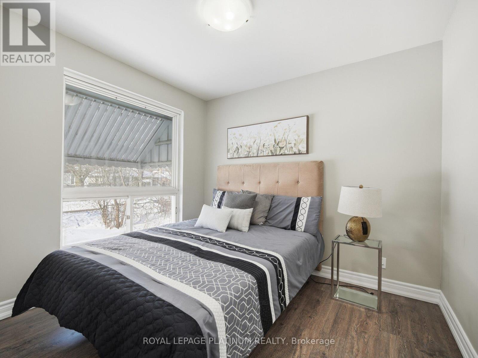 33 Campbell Drive, Brampton, Ontario  L6X 2H8 - Photo 10 - W12742516