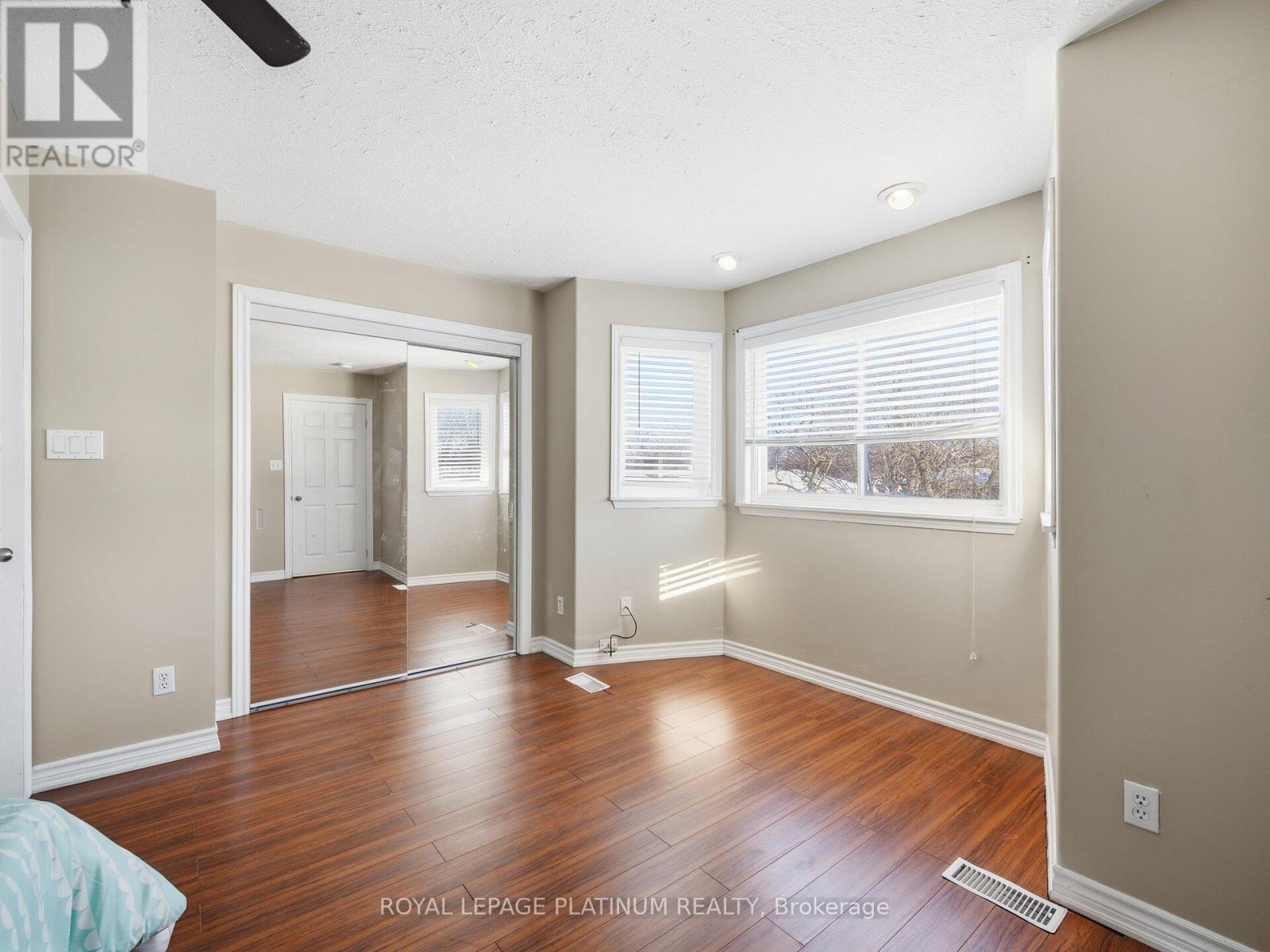 33 Campbell Drive, Brampton, Ontario  L6X 2H8 - Photo 20 - W12742516