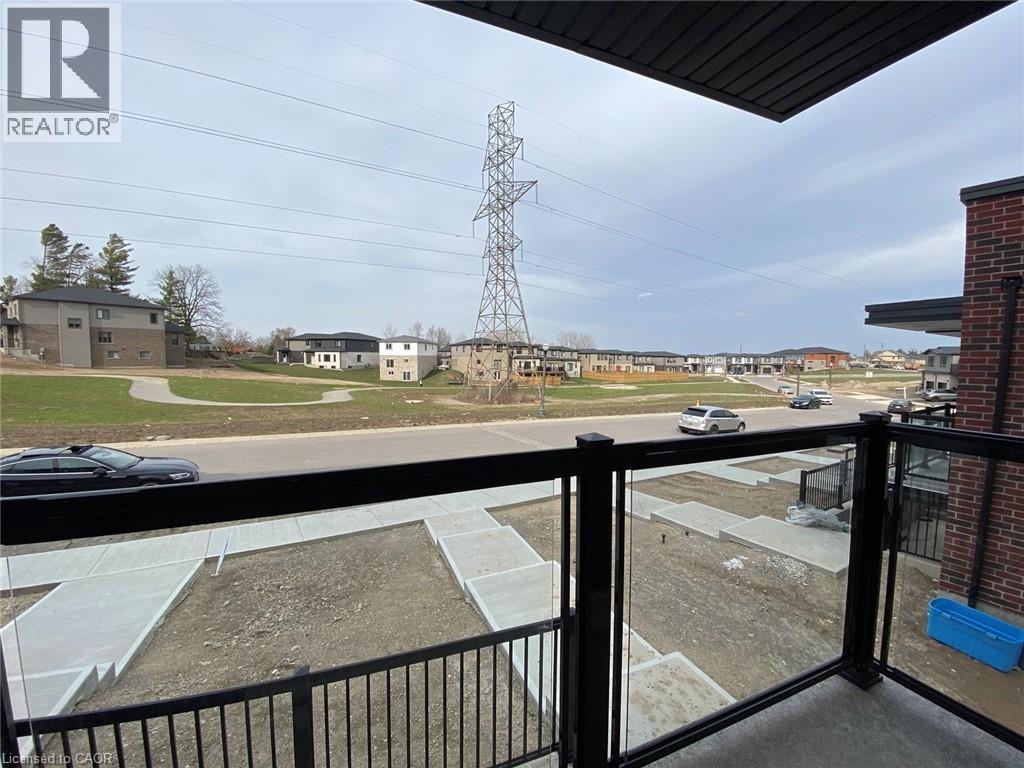 265 Chapel Hill Drive Unit# 39, Kitchener, Ontario  N2R 0S4 - Photo 4 - 40801715