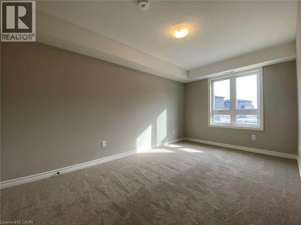 265 Chapel Hill Drive Unit# 39, Kitchener, Ontario  N2R 0S4 - Photo 5 - 40801715