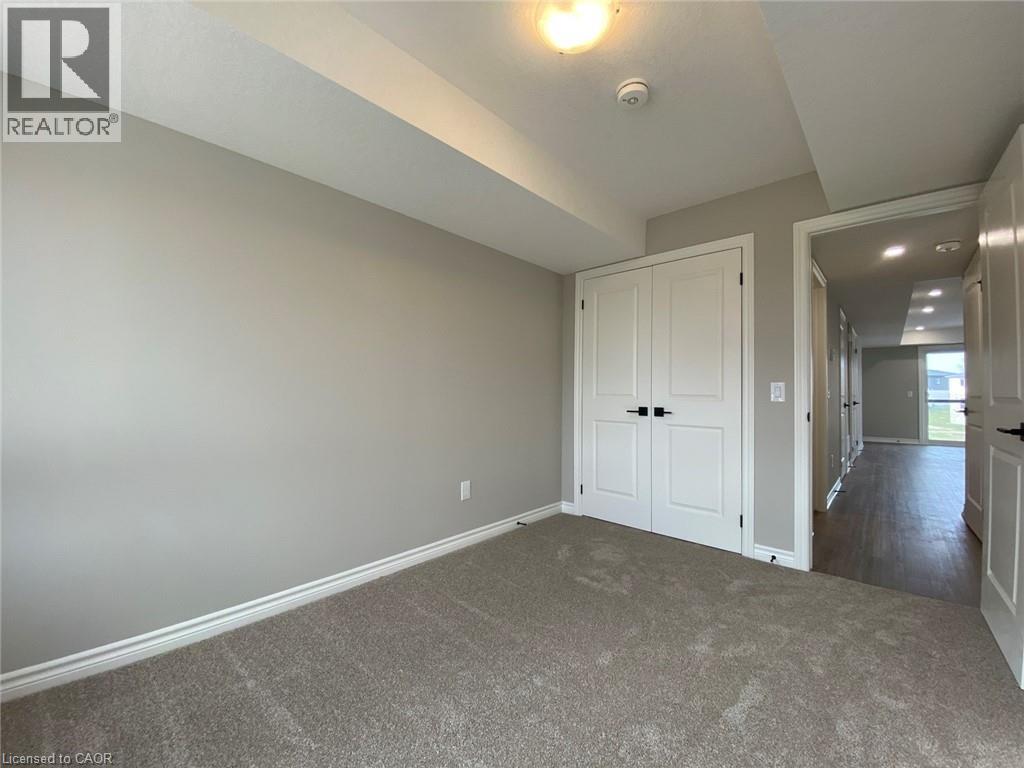 265 Chapel Hill Drive Unit# 39, Kitchener, Ontario  N2R 0S4 - Photo 6 - 40801715