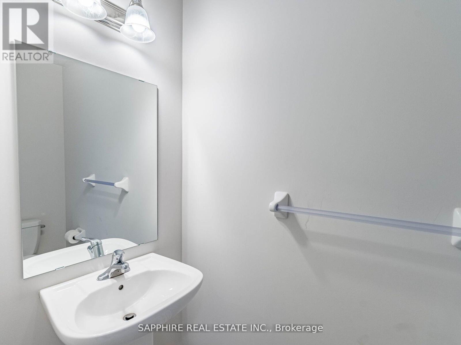 215 Provident Way, Hamilton, Ontario  L0R 1W0 - Photo 10 - X12740634