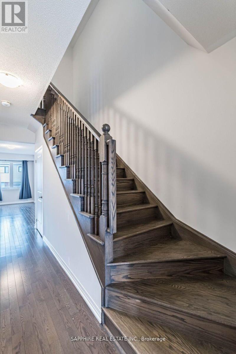 215 Provident Way, Hamilton, Ontario  L0R 1W0 - Photo 12 - X12740634