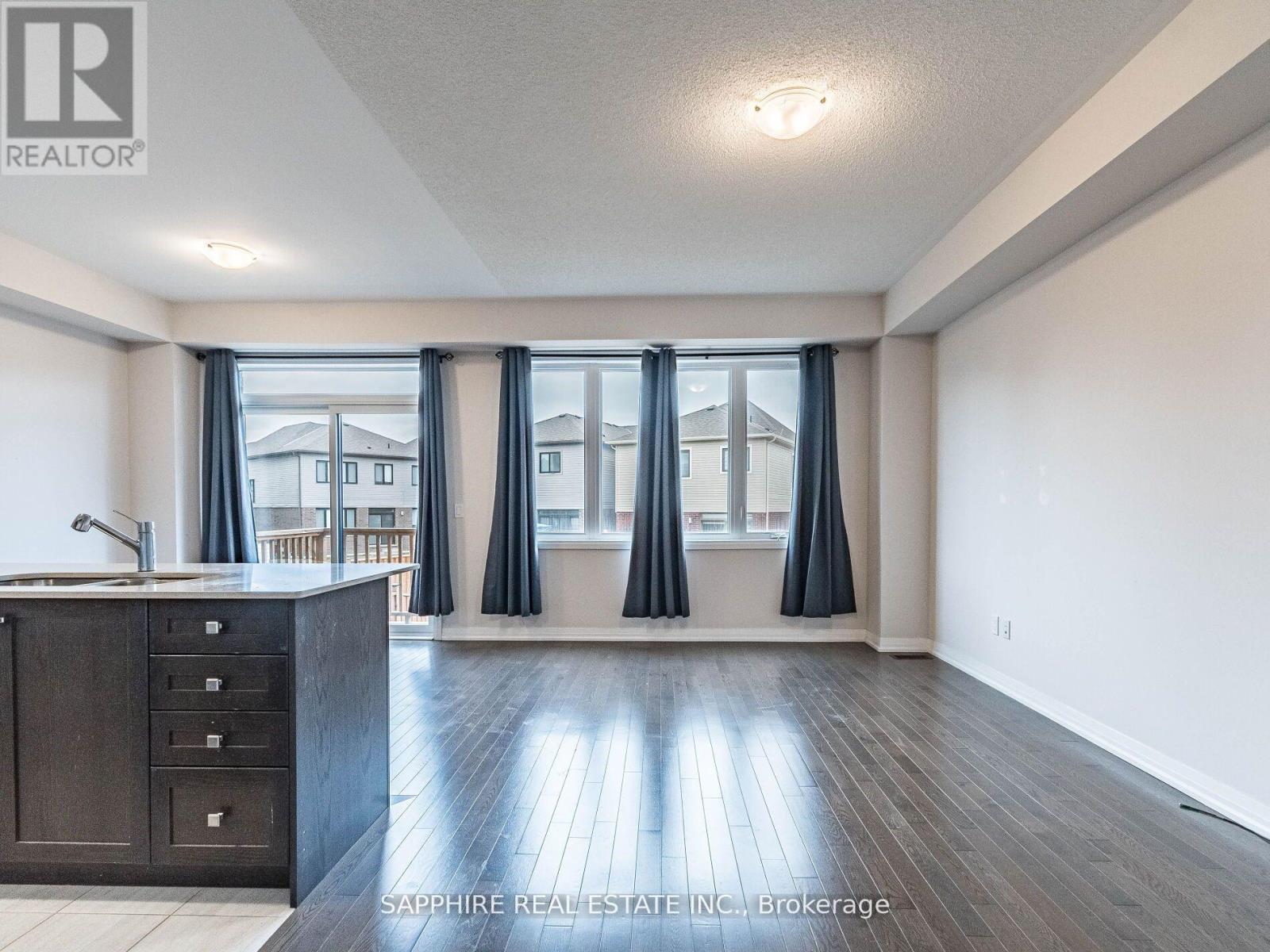 215 Provident Way, Hamilton, Ontario  L0R 1W0 - Photo 5 - X12740634