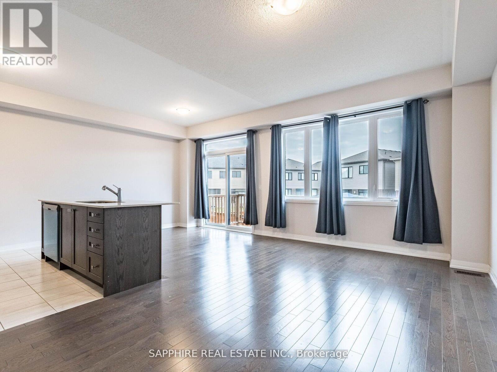 215 Provident Way, Hamilton, Ontario  L0R 1W0 - Photo 7 - X12740634