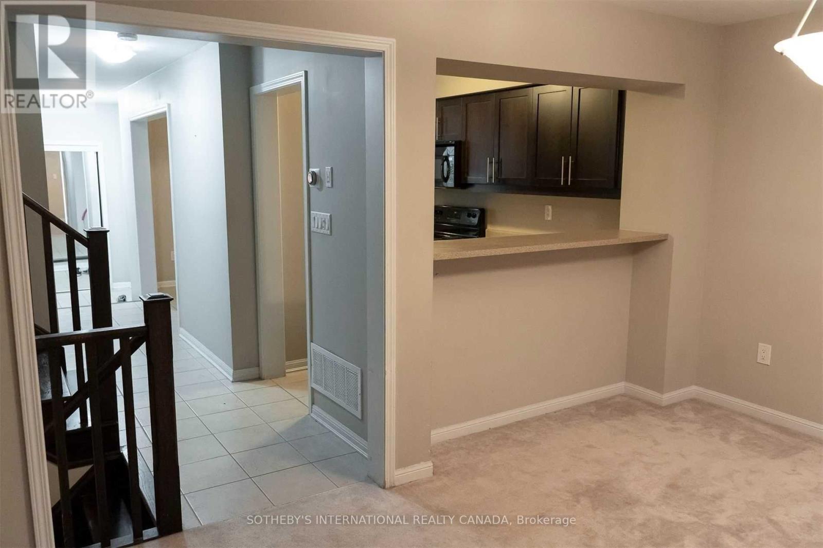 921 Raftis Crescent, Milton, Ontario  L9T 6Z2 - Photo 6 - W12742936