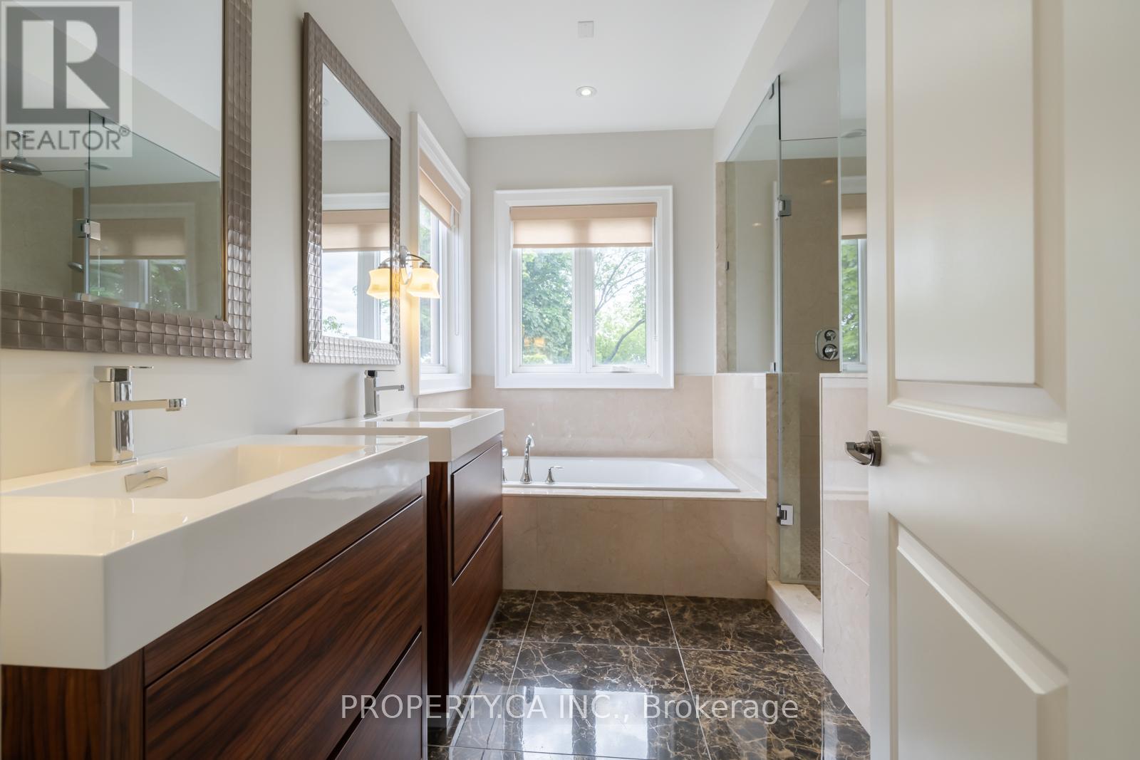 Main - 2 Alyward Street, Toronto, Ontario  M6M 3L2 - Photo 16 - W12742948