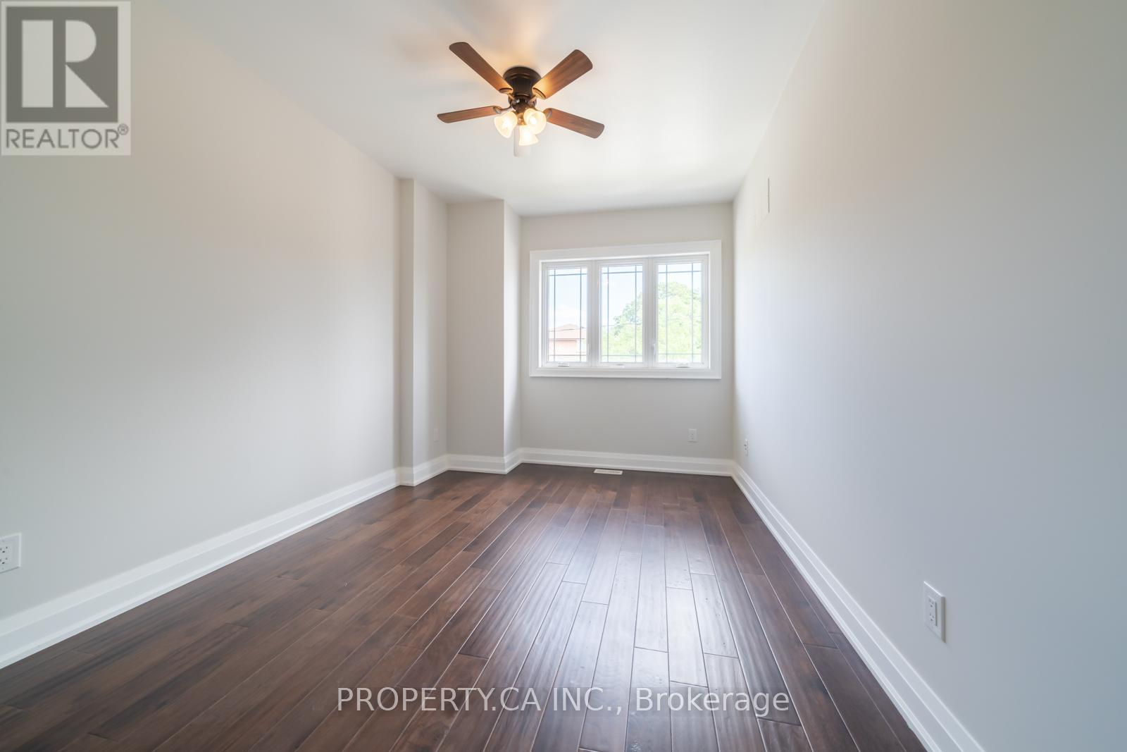 Main - 2 Alyward Street, Toronto, Ontario  M6M 3L2 - Photo 18 - W12742948